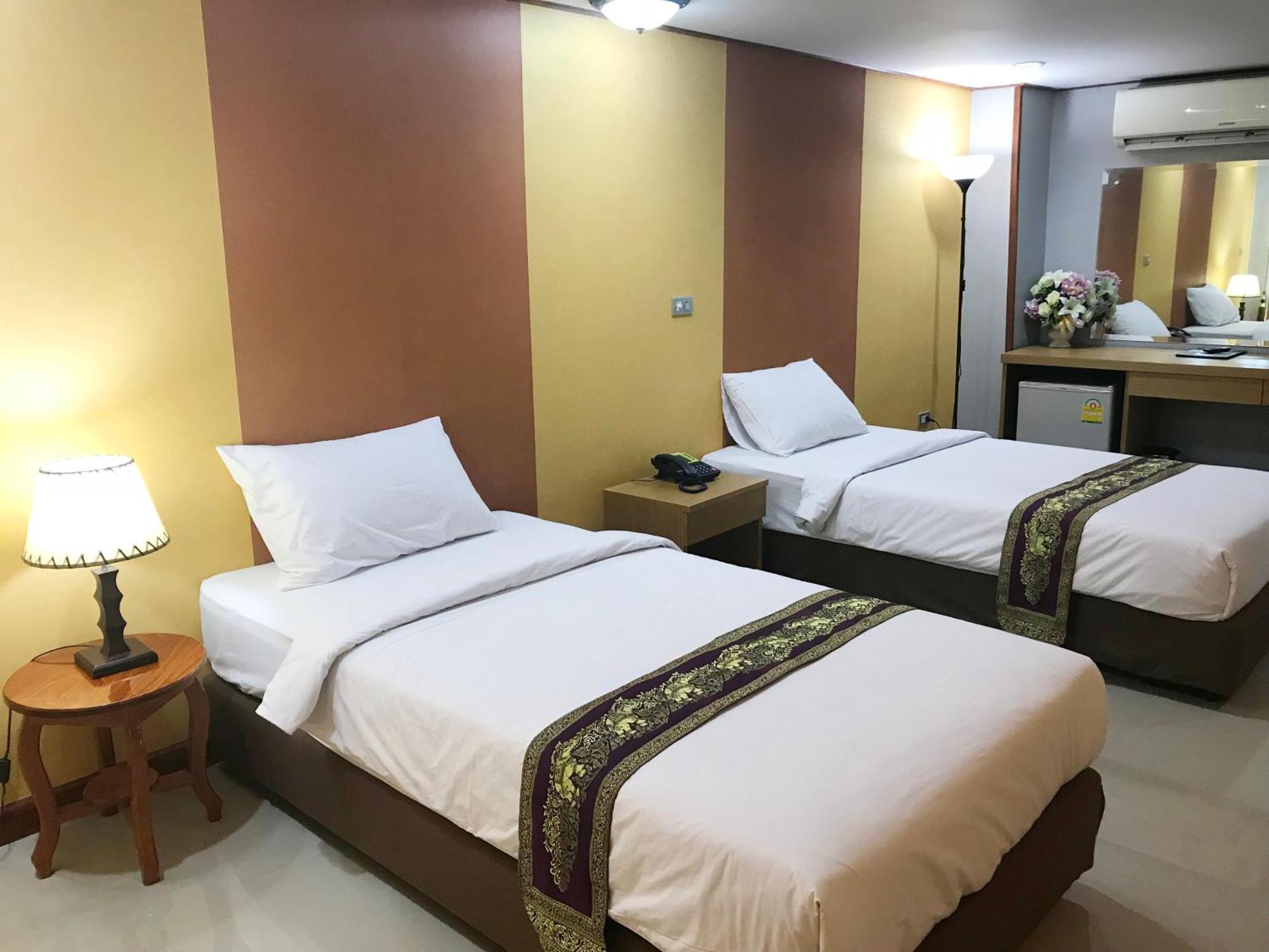 Toh Buk Seng Ayutthaya Hotel Ngoại thất bức ảnh