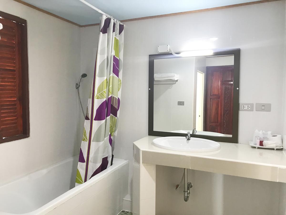 Toh Buk Seng Ayutthaya Hotel Ngoại thất bức ảnh