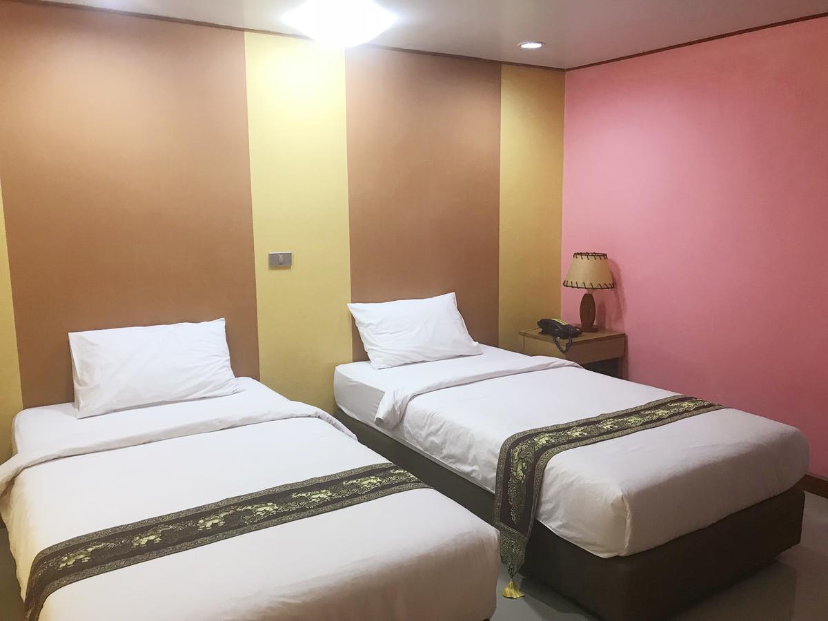 Toh Buk Seng Ayutthaya Hotel Ngoại thất bức ảnh